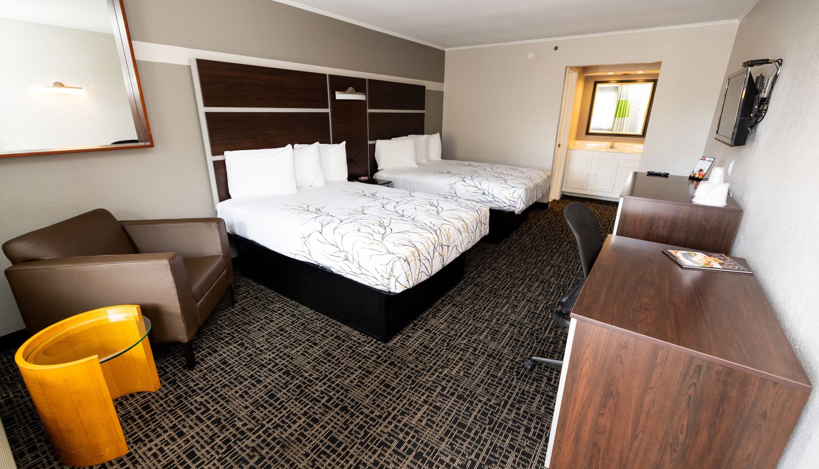Zimmer - Magnuson Hotel Virginia Beach
