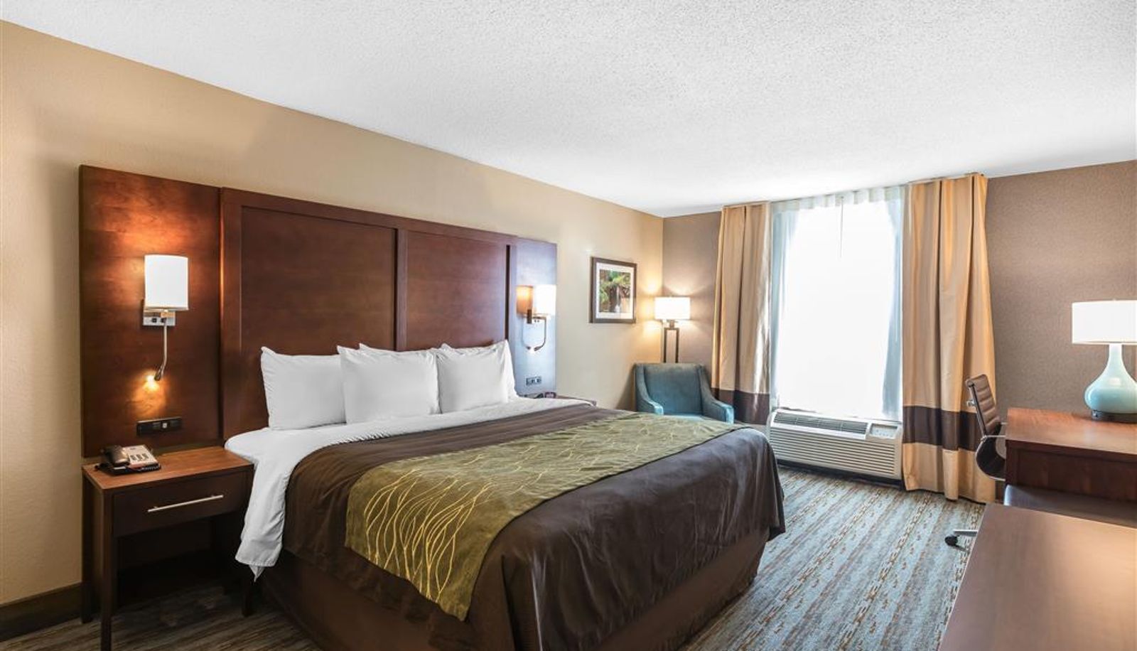 Zimmer - Comfort Inn Bay City - Riverfront
