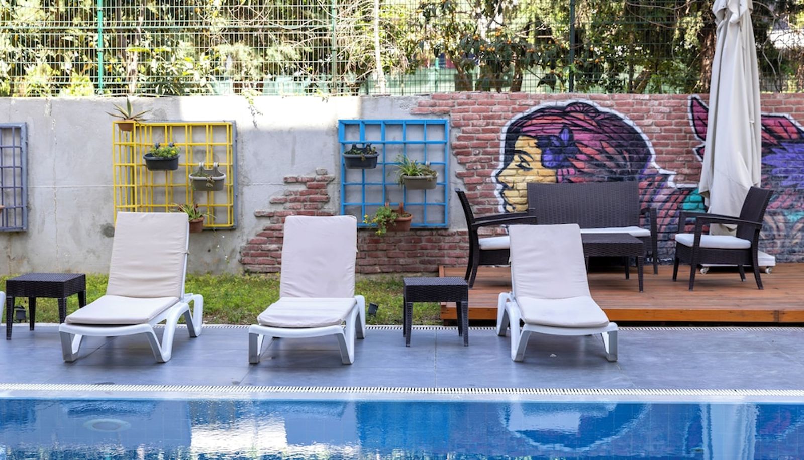 Piscina - Mene City Hotel
