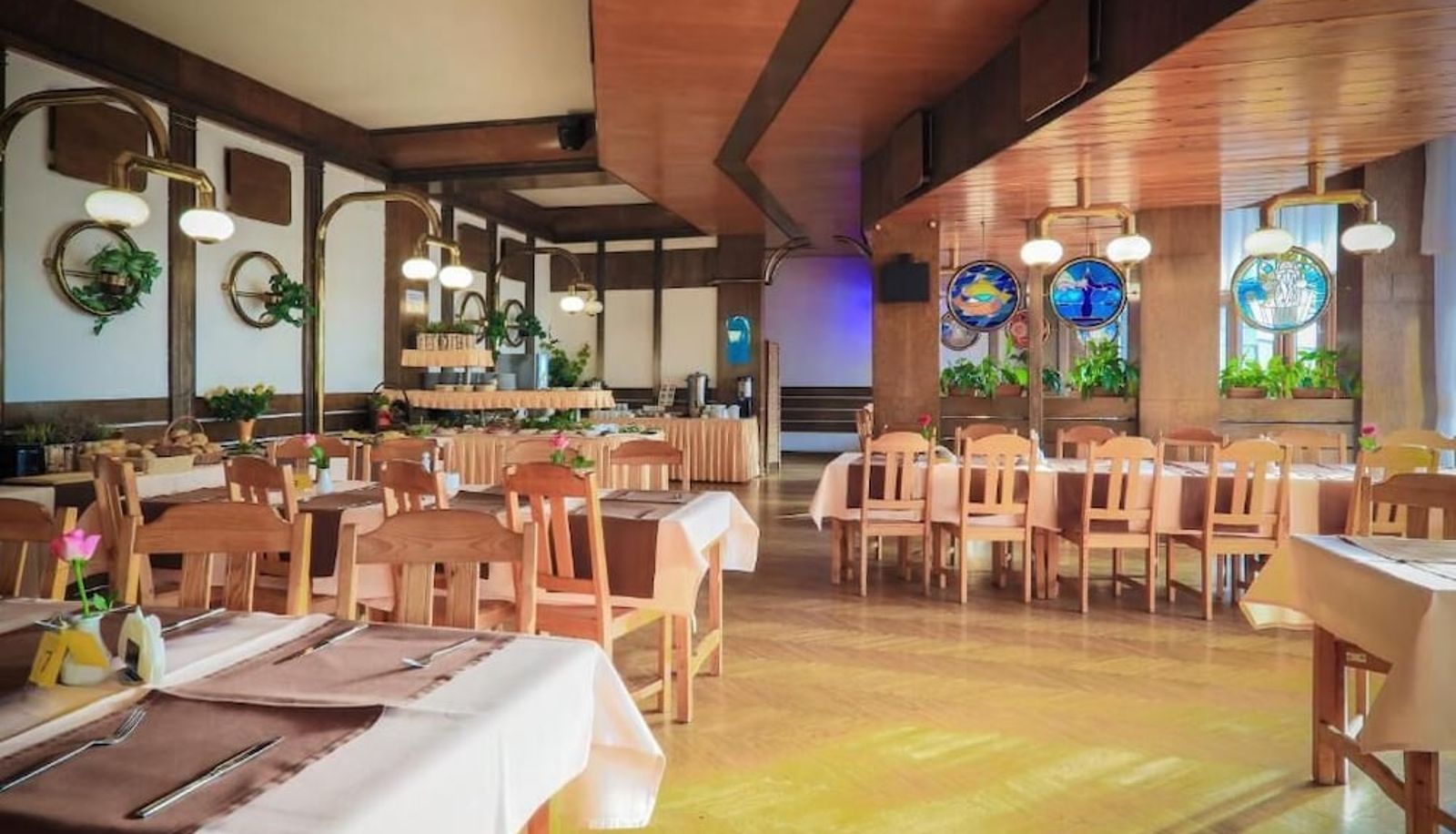 Restauracja - Hotel*** NAT Piwniczna Zdrój