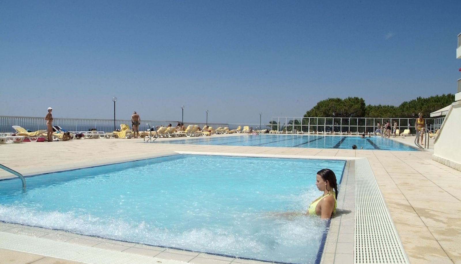 Piscina - Almadraba Park Hotel