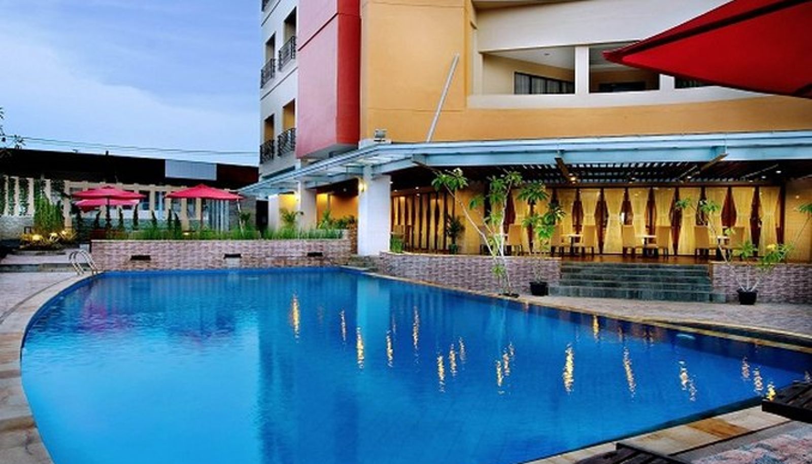 Piscina - Aston Pontianak Hotel & Convention Center