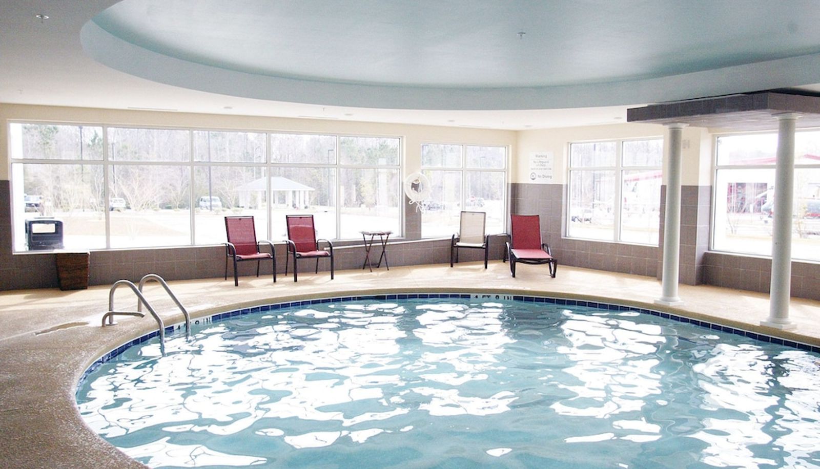 Piscina - Holiday Inn Express & Suites HAVELOCK NW-NEW BERN by IHG