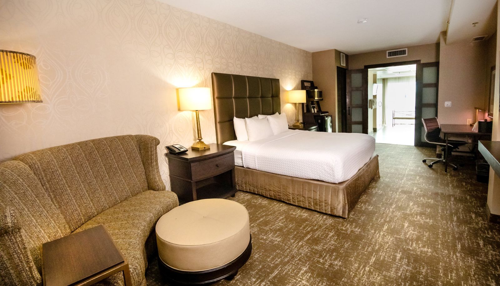 Zimmer - Crowne Plaza CHARLESTON AIRPORT - CONV CTR by IHG
