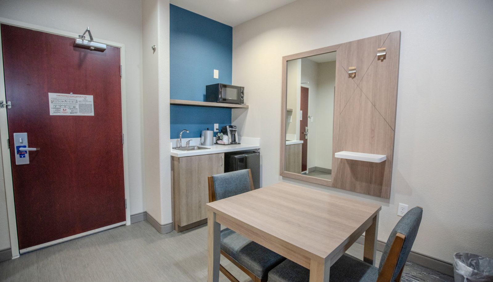 Room - Holiday Inn Express & Suites CLEVELAND by IHG