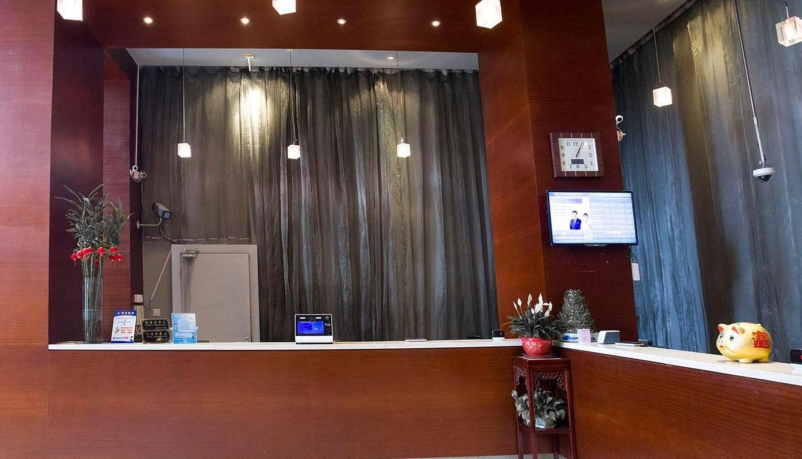 Hall - Baiyulan Business Hotel (Shanghai Lujiazui Binjiang Branch) Lujiazui