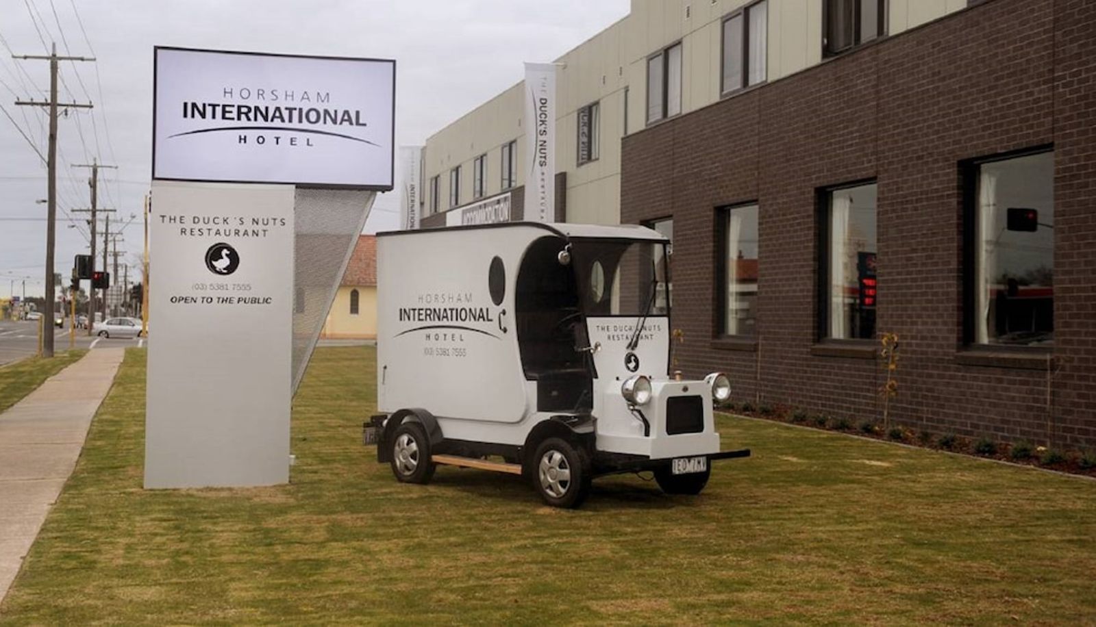 Información - Horsham International Hotel