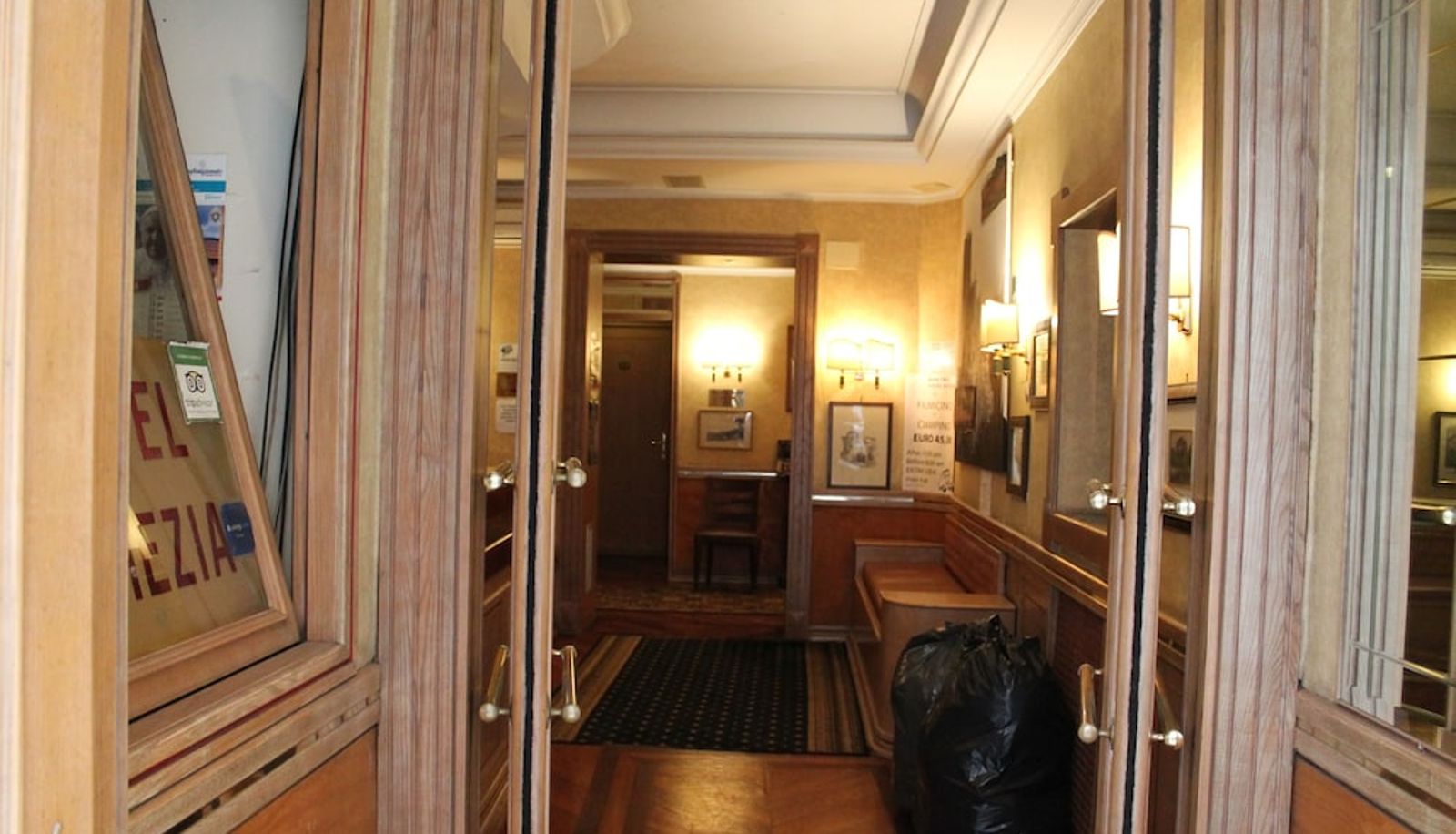 Hall - Hotel Pomezia