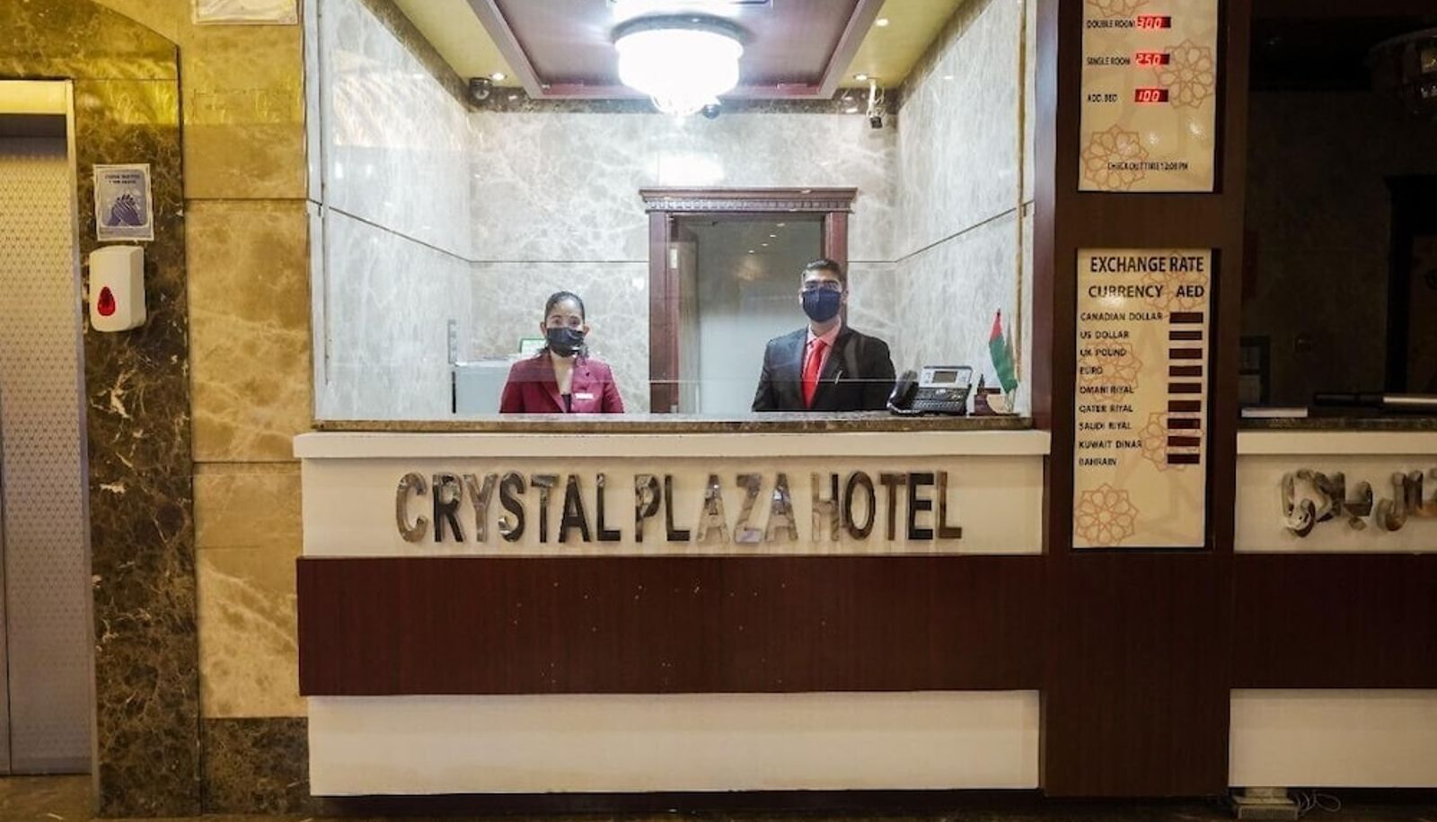 Rezeption - Crystal Plaza Hotel