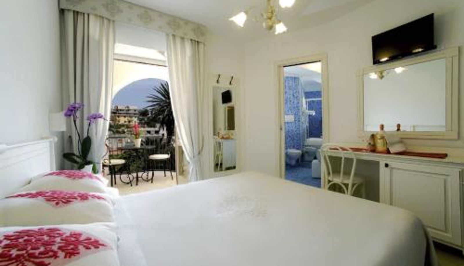 Room - Albergo Diffuso Mannois