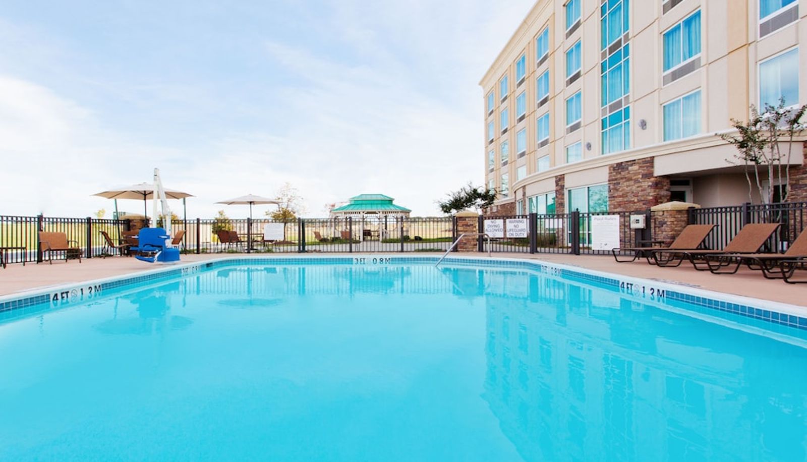 Pool - Holiday Inn Express & Suites JACKSON NORTHEAST by IHG