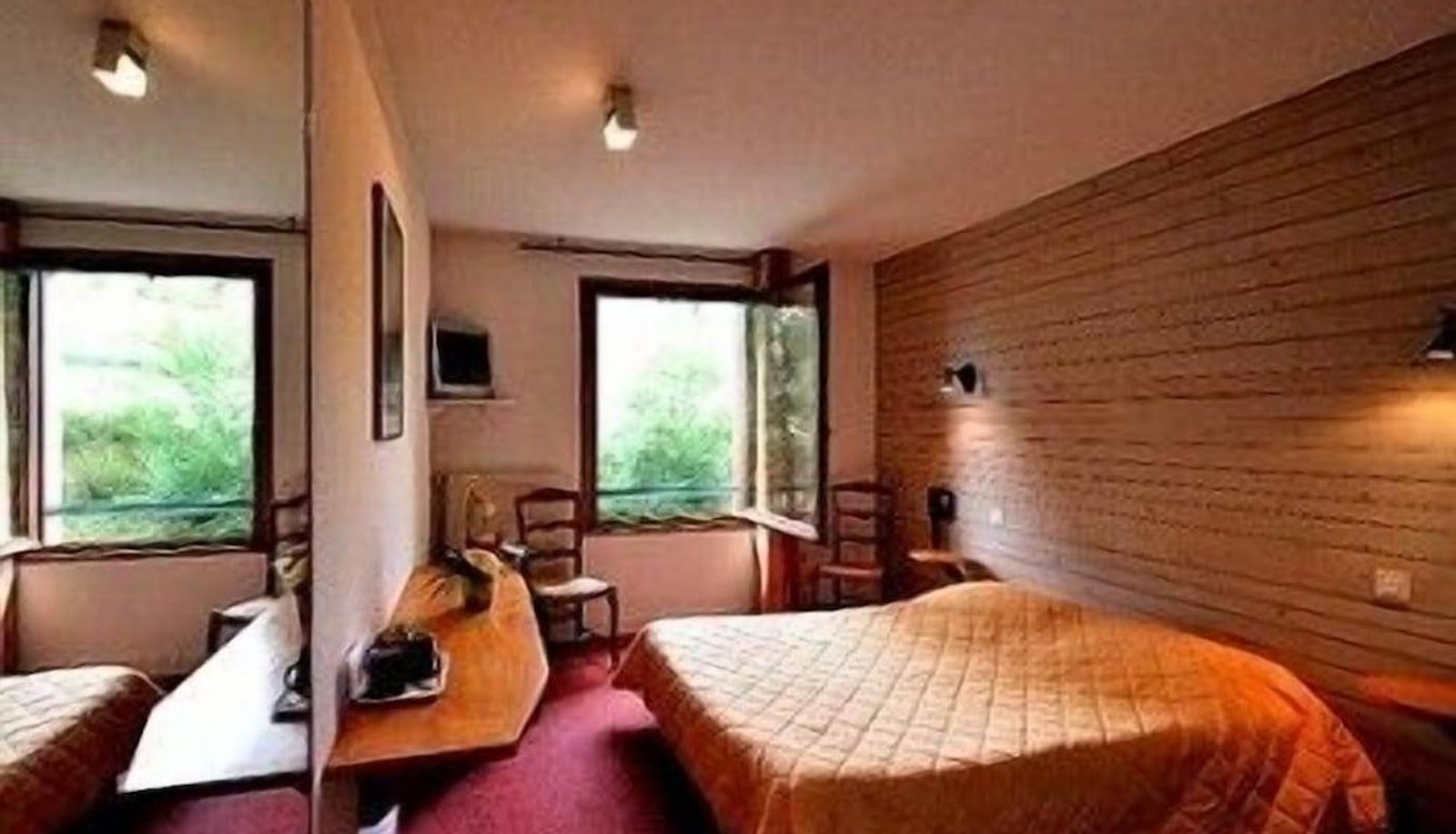 Chambre Standard - LA TOUR Logis