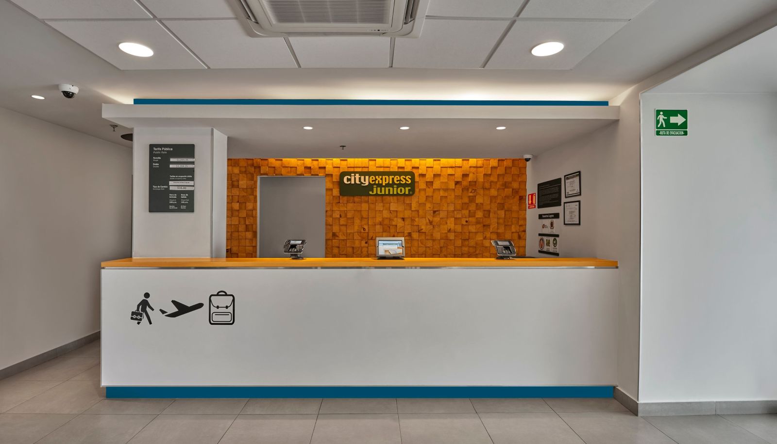 Hall - City Express Junior by Marriott Mexicali