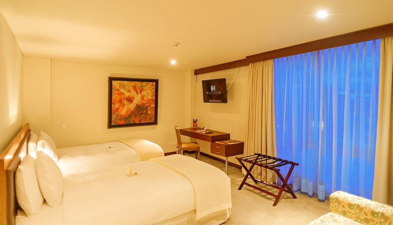 Standard room - BLUE SUITES HOTEL