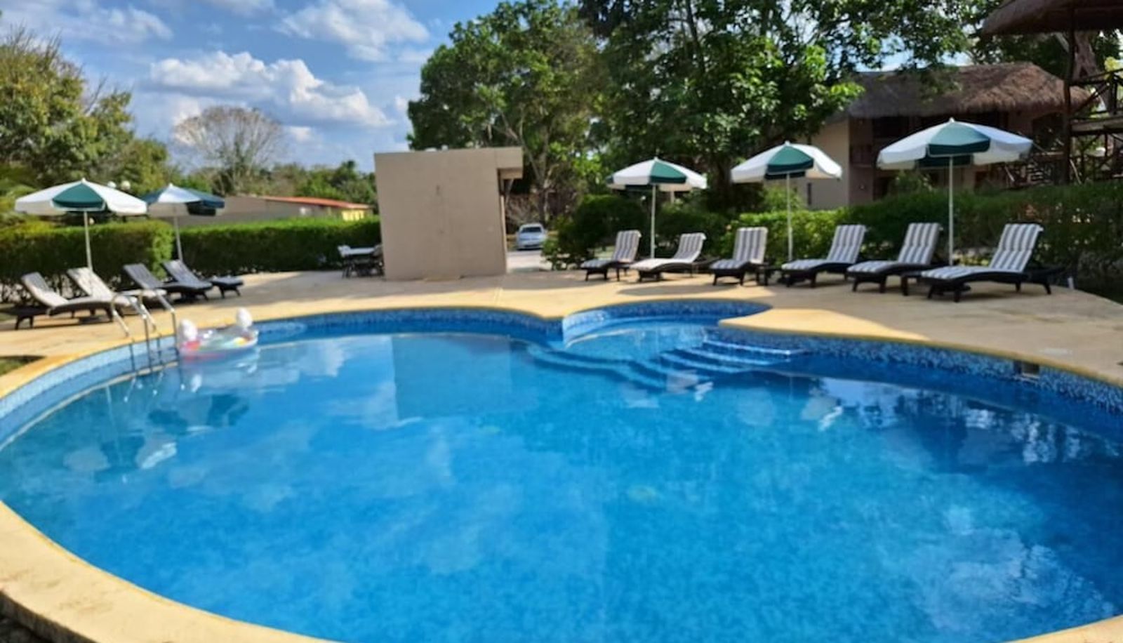 Pool - Hotel Villas Chicanna