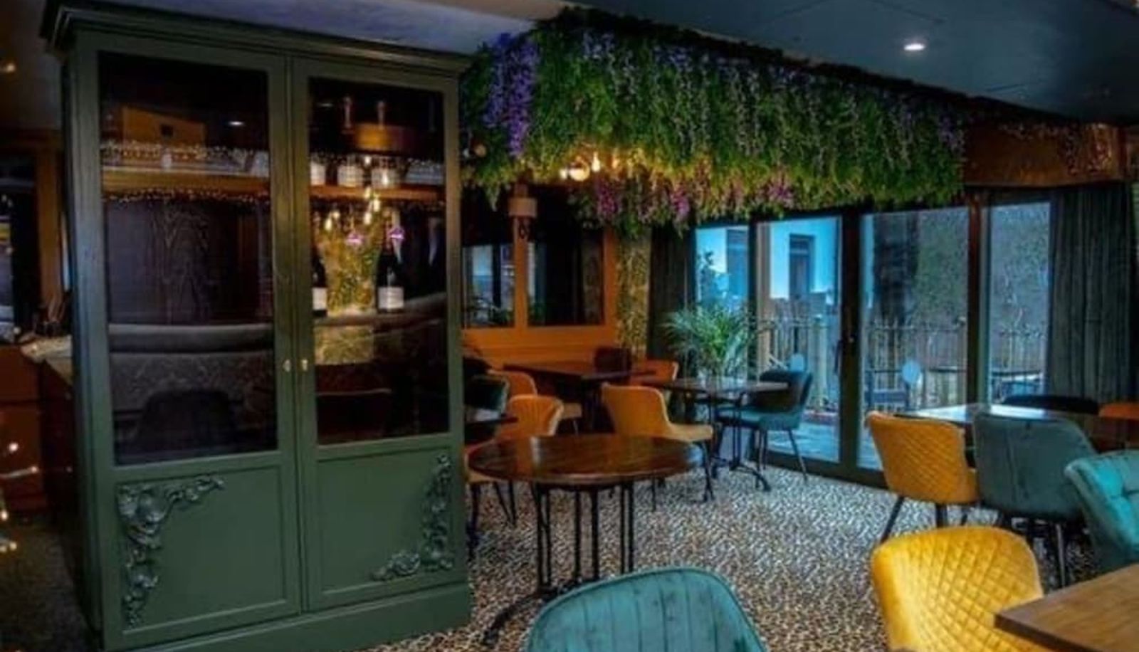 Lobby - OYO The Townhouse