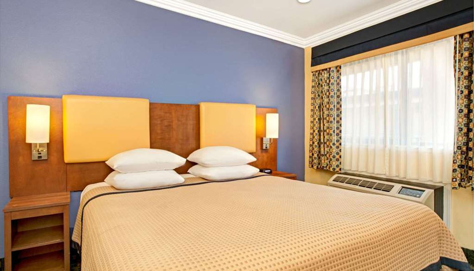 Zimmer - Days Inn by Wyndham San Francisco - Lombard