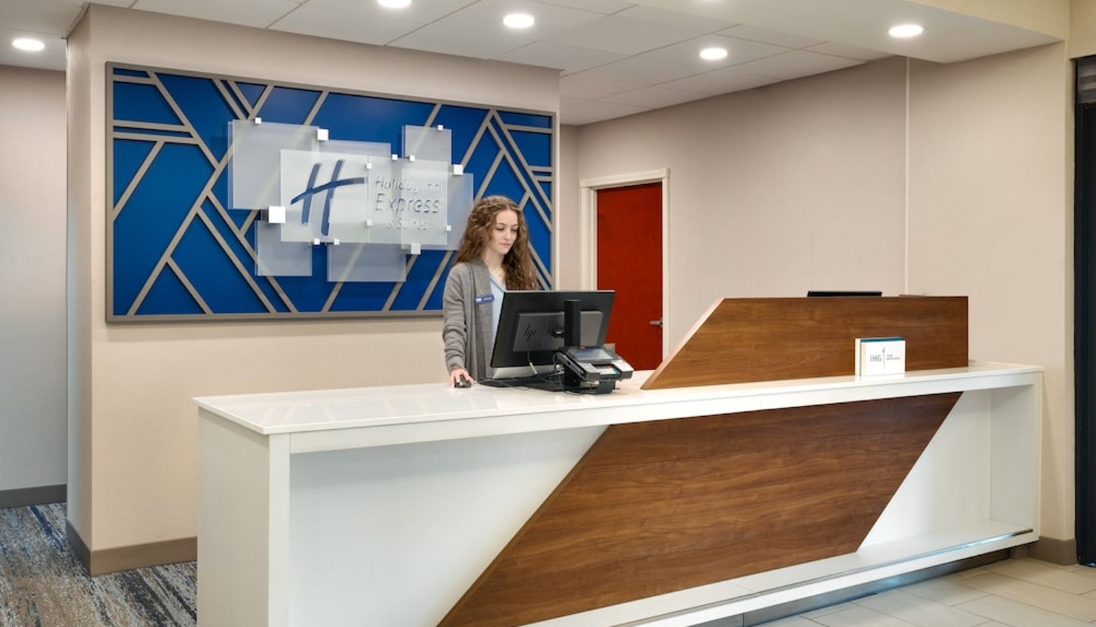 Reception - Holiday Inn Express & Suites HELENA by IHG