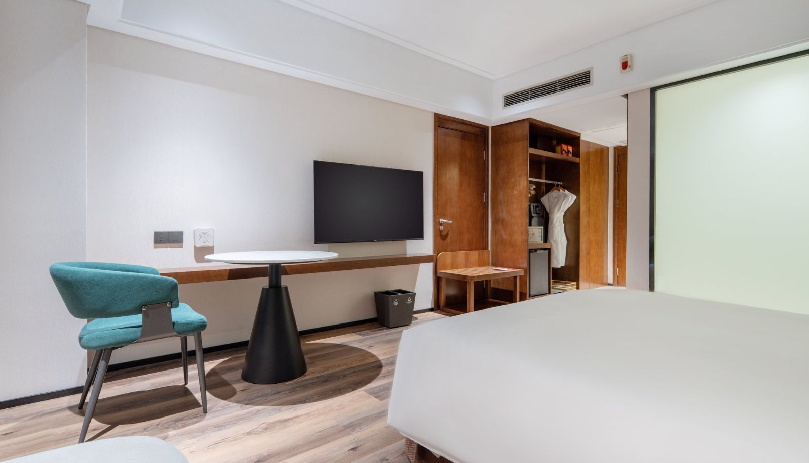 Room - Holiday Inn QINGDAO CITY CENTRE by IHG