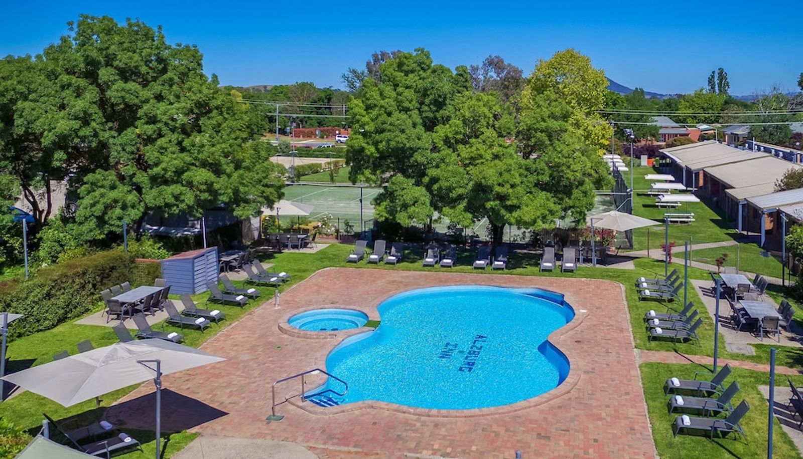 Pool - Alzburg Resort