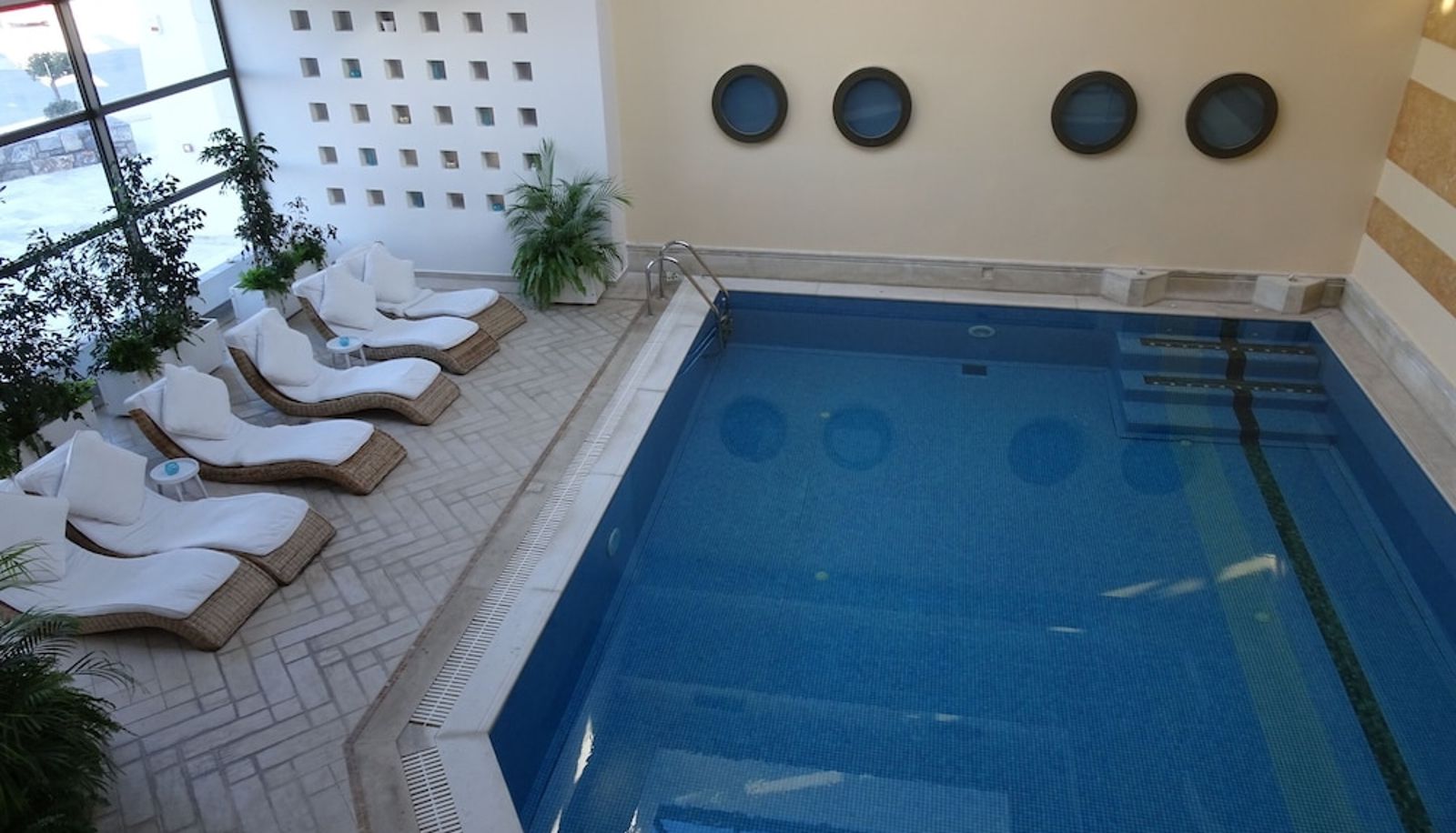 Basen - Delina Mountain Resort