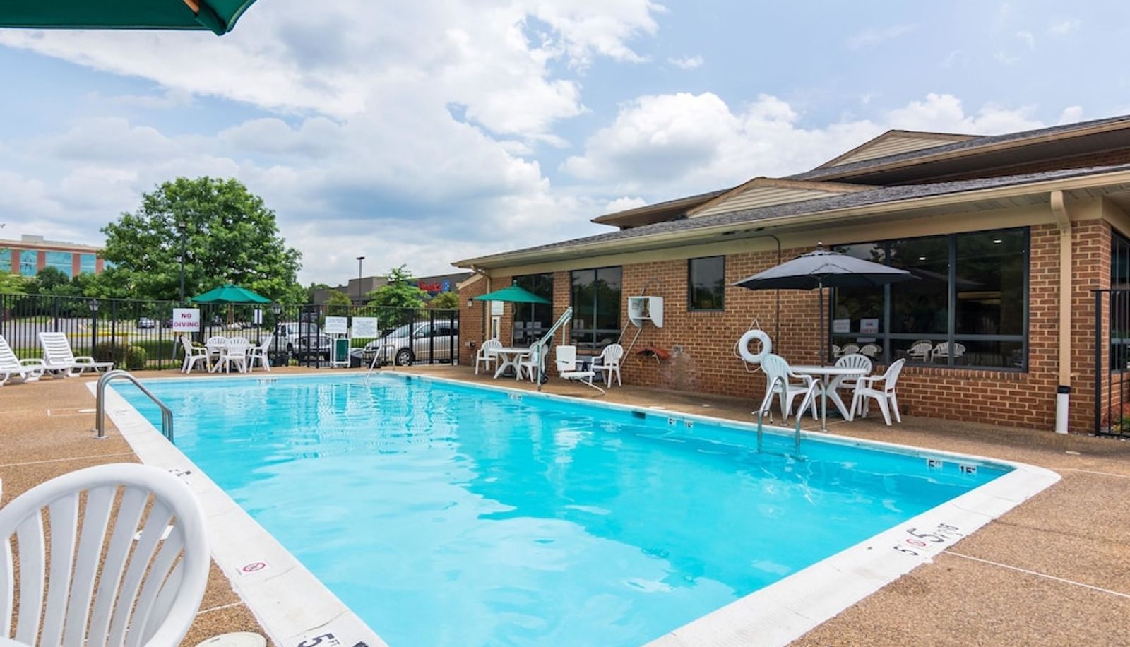 Pool - Quality Inn Manassas