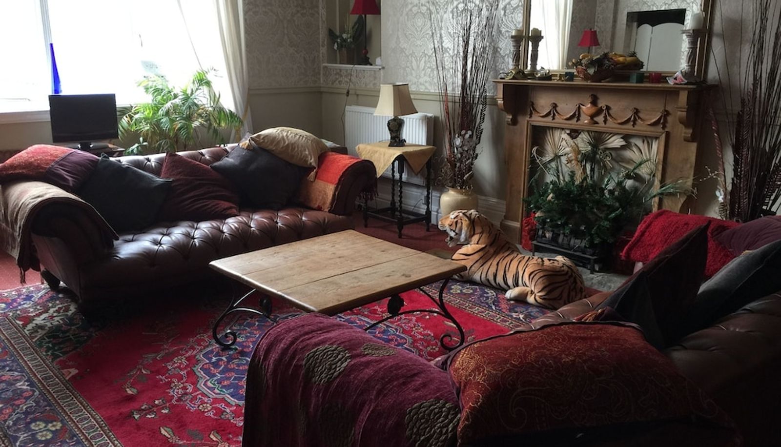 Lobby - The Station Hotel