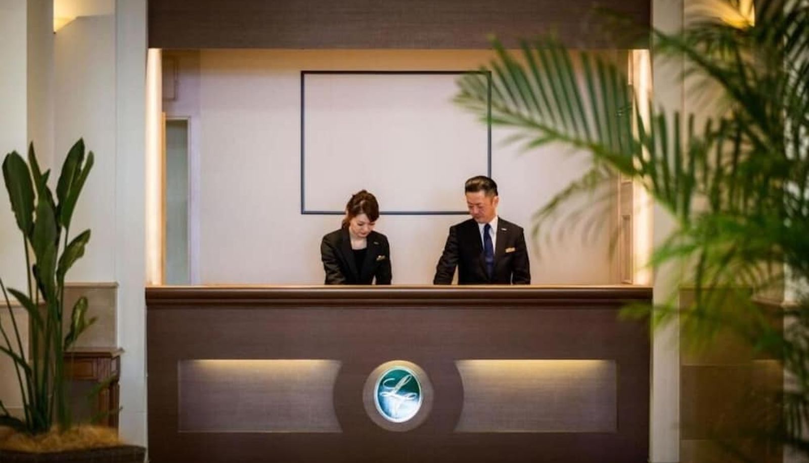 Sala - Luke Plaza Hotel