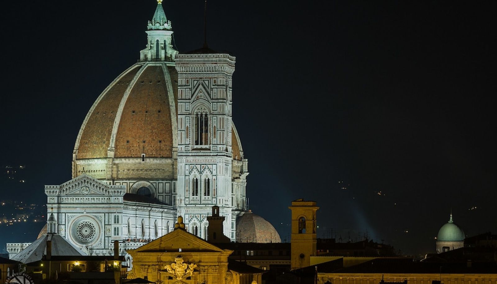 Info - Ponte Vecchio Suites & Spa