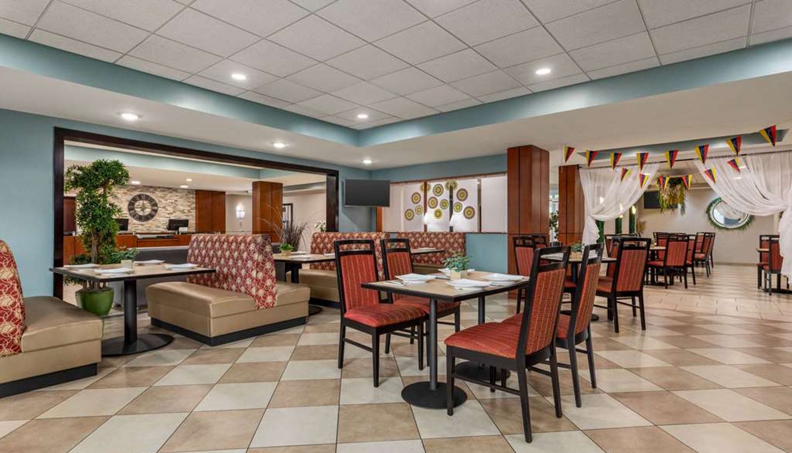 Restaurant - Wyndham Garden Duluth