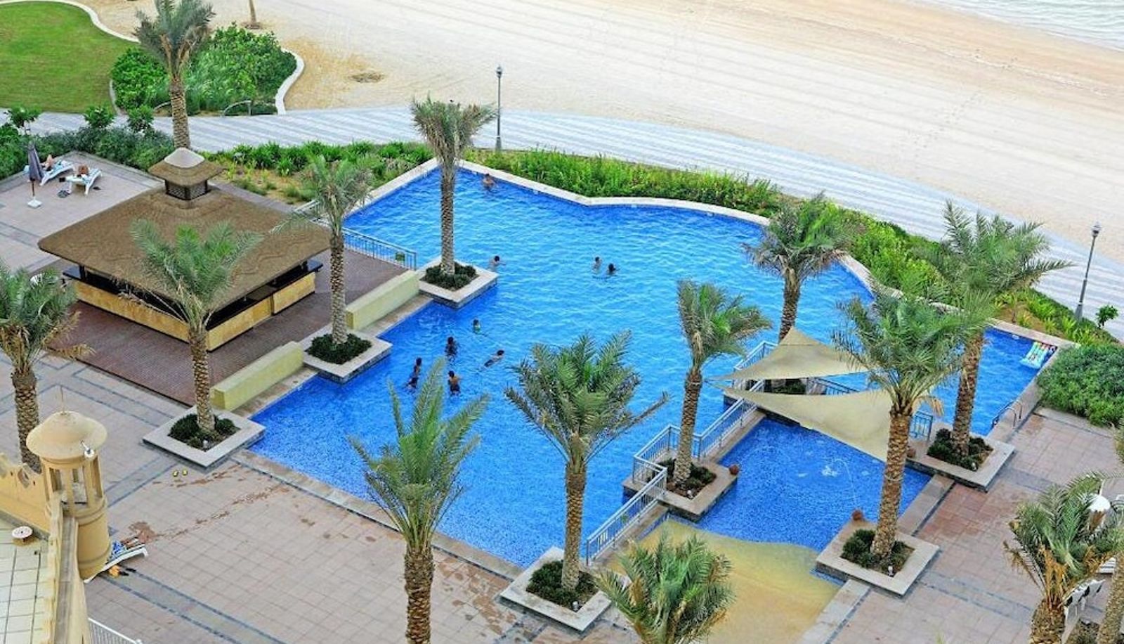 Basen - ROYAL CLUB
