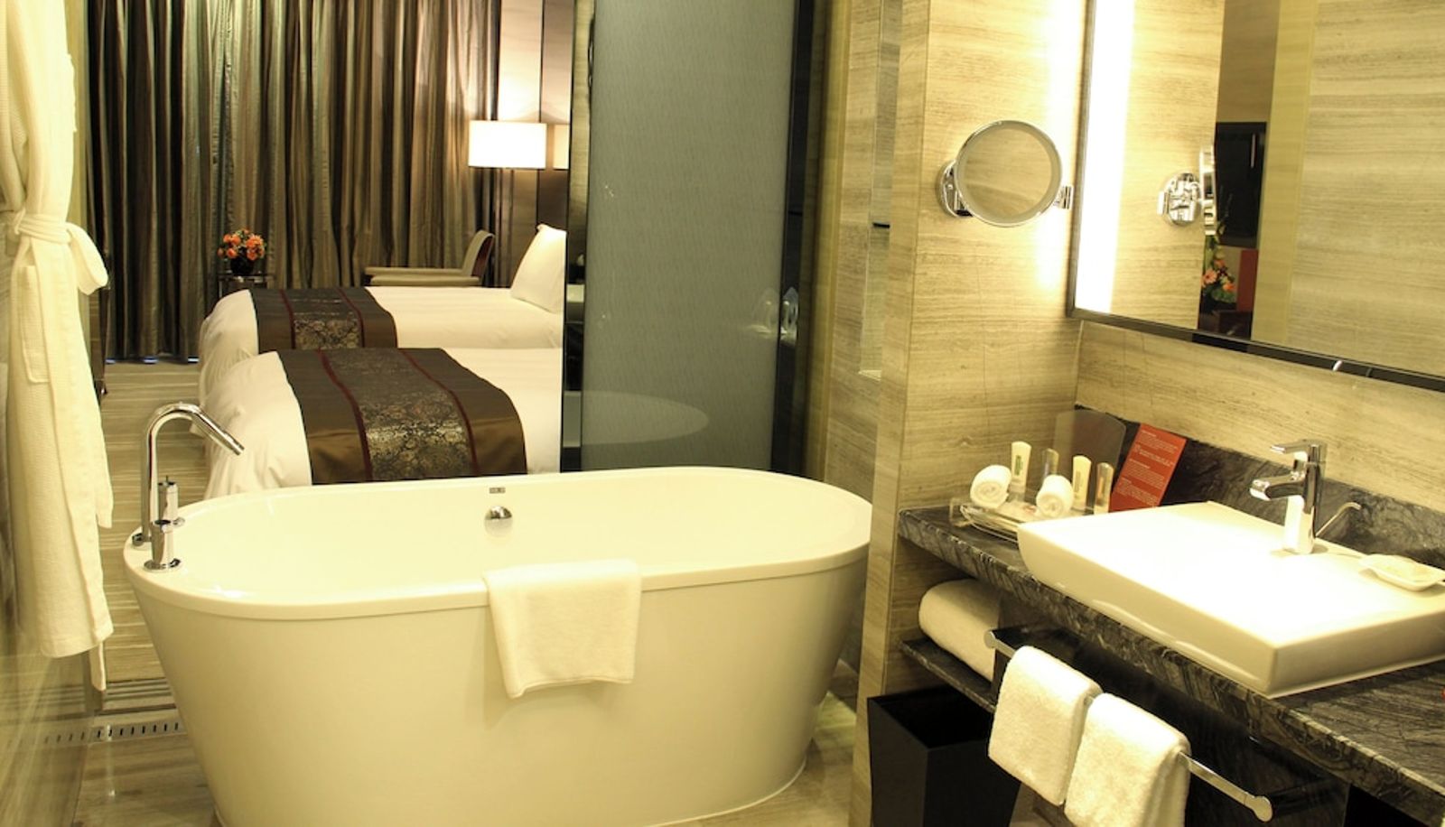 Bagno - Crowne Plaza SHENZHEN LONGGANG CITY CENTRE by IHG
