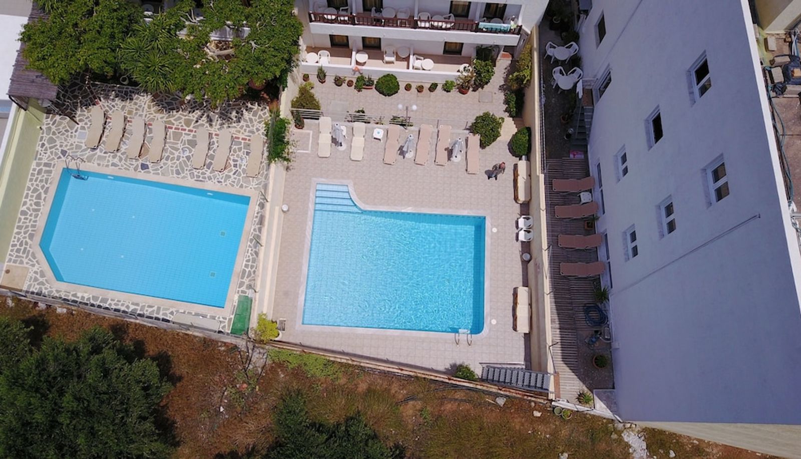 Piscina - Melpo Hotel