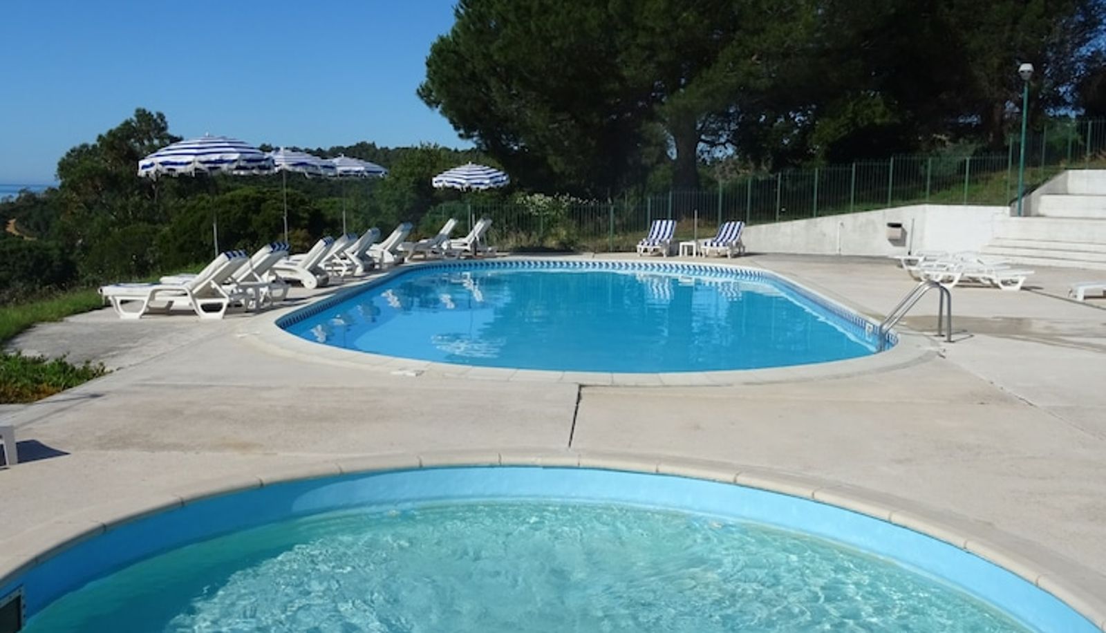 Piscina - Hôtel Azur