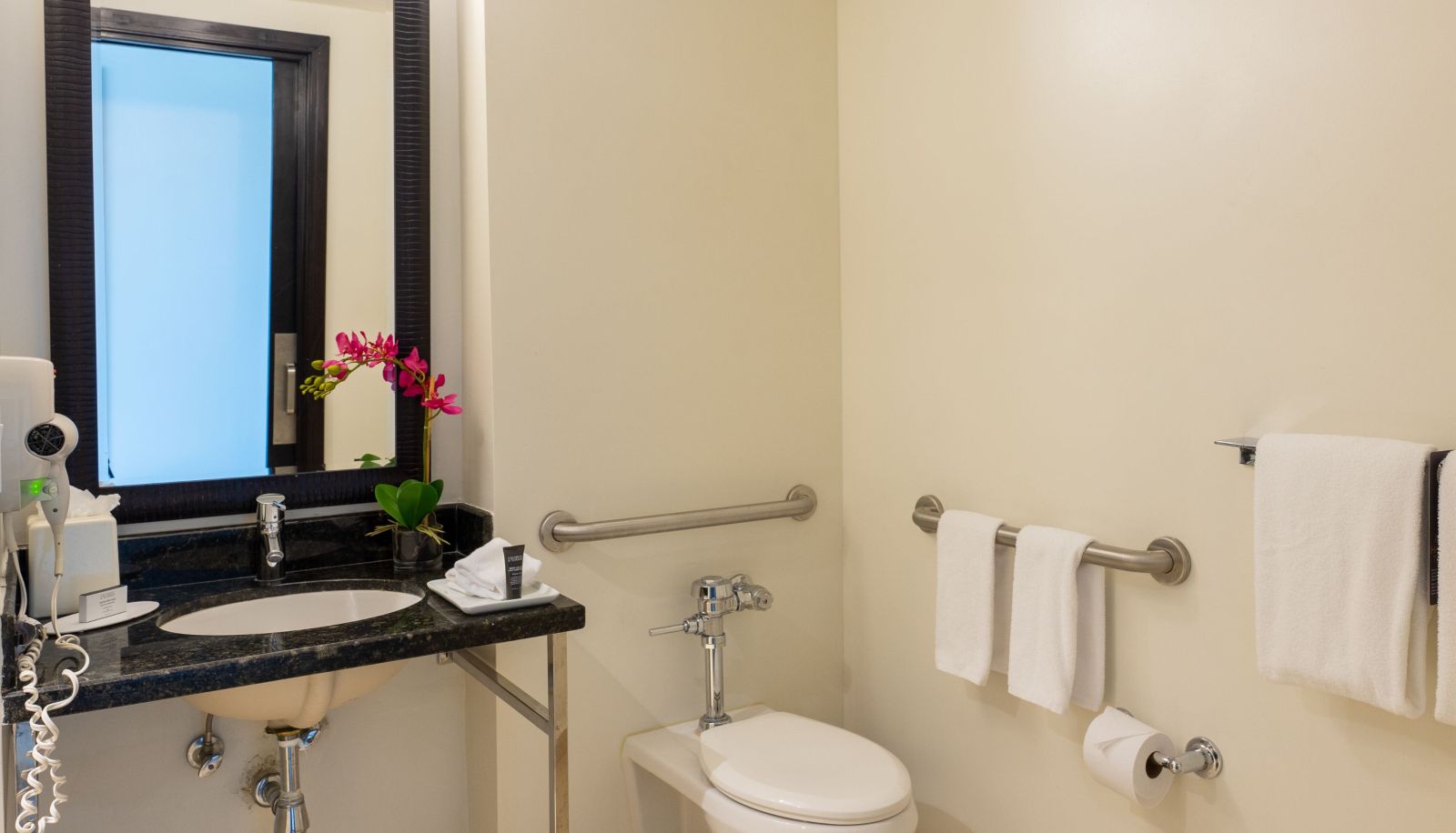 Habitación - Courtyard by Marriott Panama MetroMall