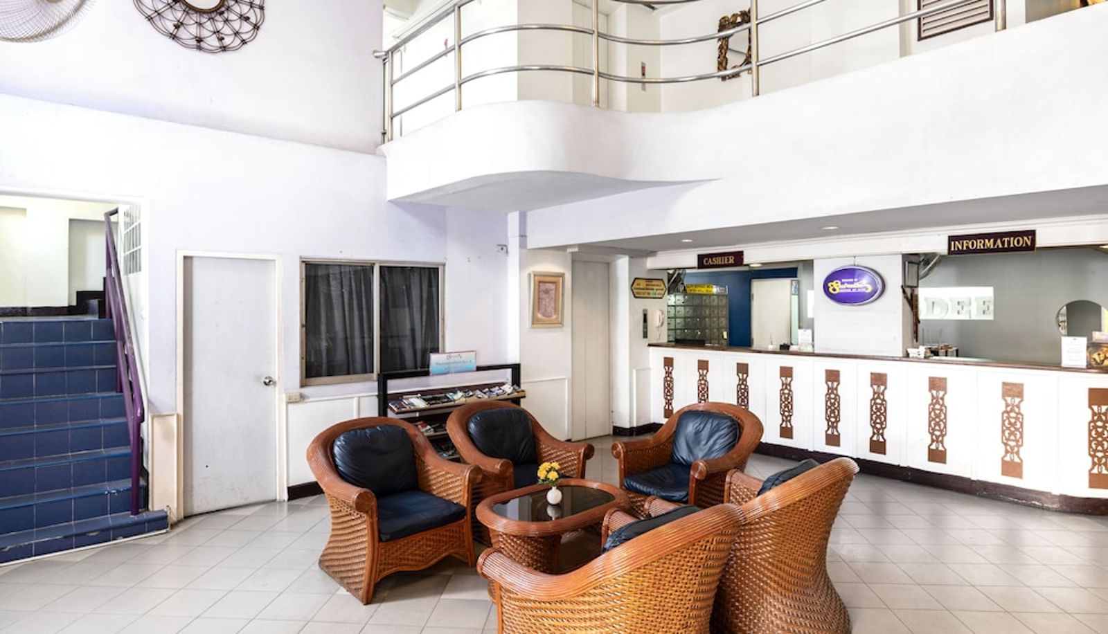 Hal - Sawasdee Pattaya