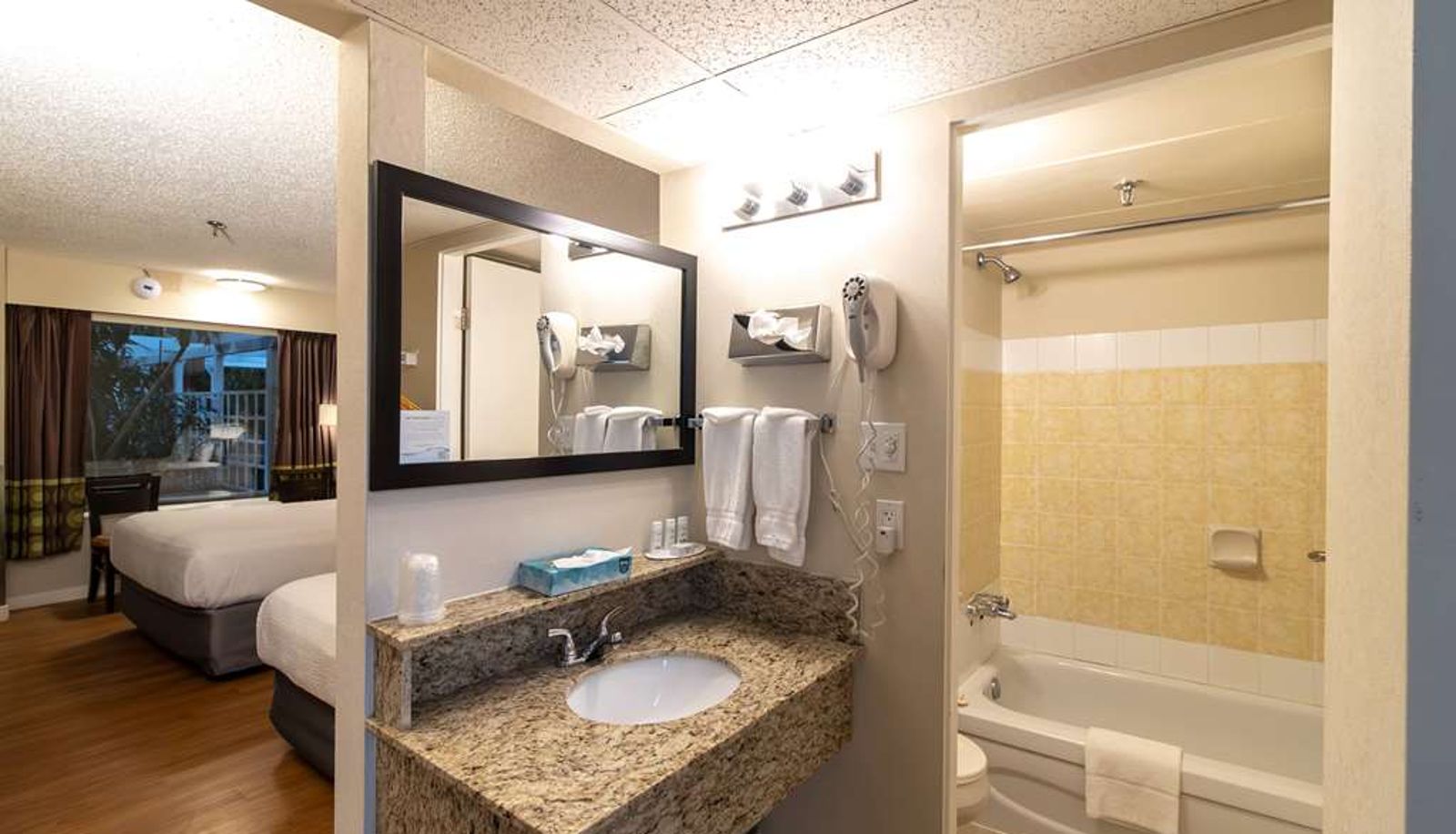 Room - Super 8 by Wyndham Prince George