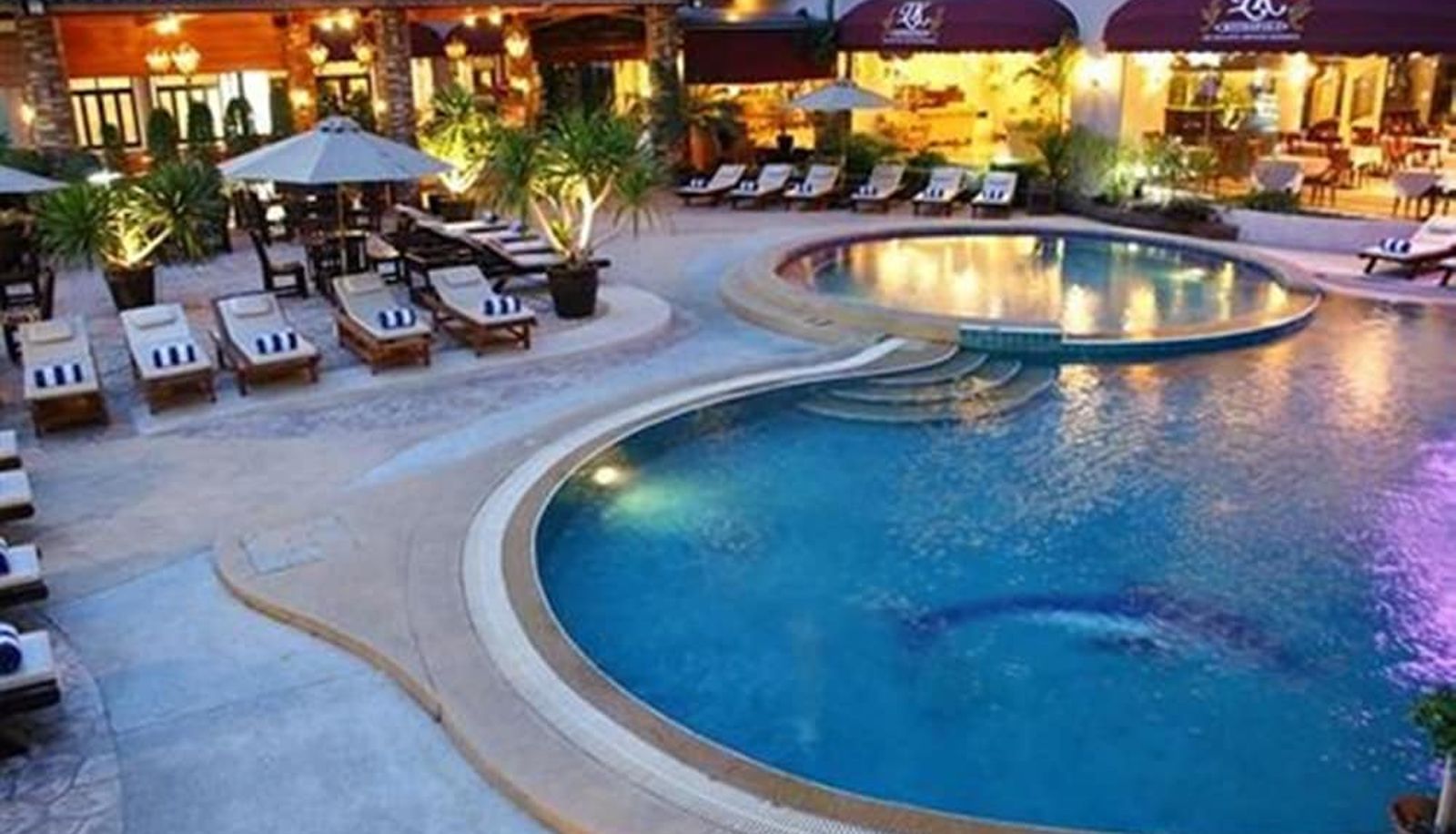Basen - LK Metropole Pattaya