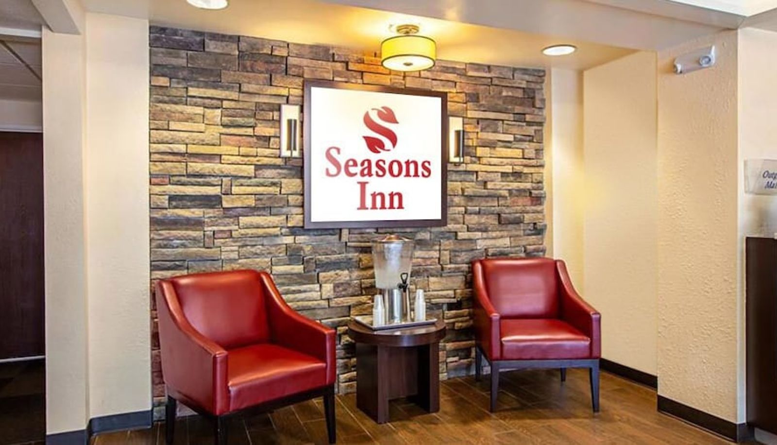 Hal - Seasons Inn Traverse City