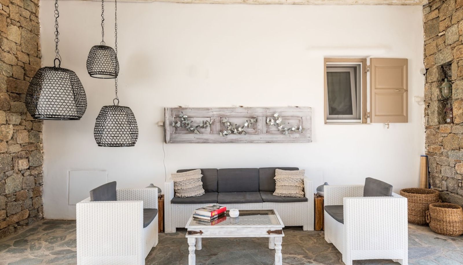 Lobby - Eleni's Village Suites