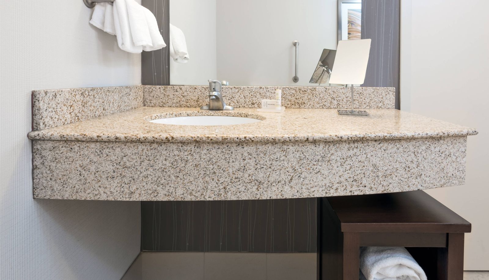 Kamer - Courtyard by Marriott Buffalo Airport