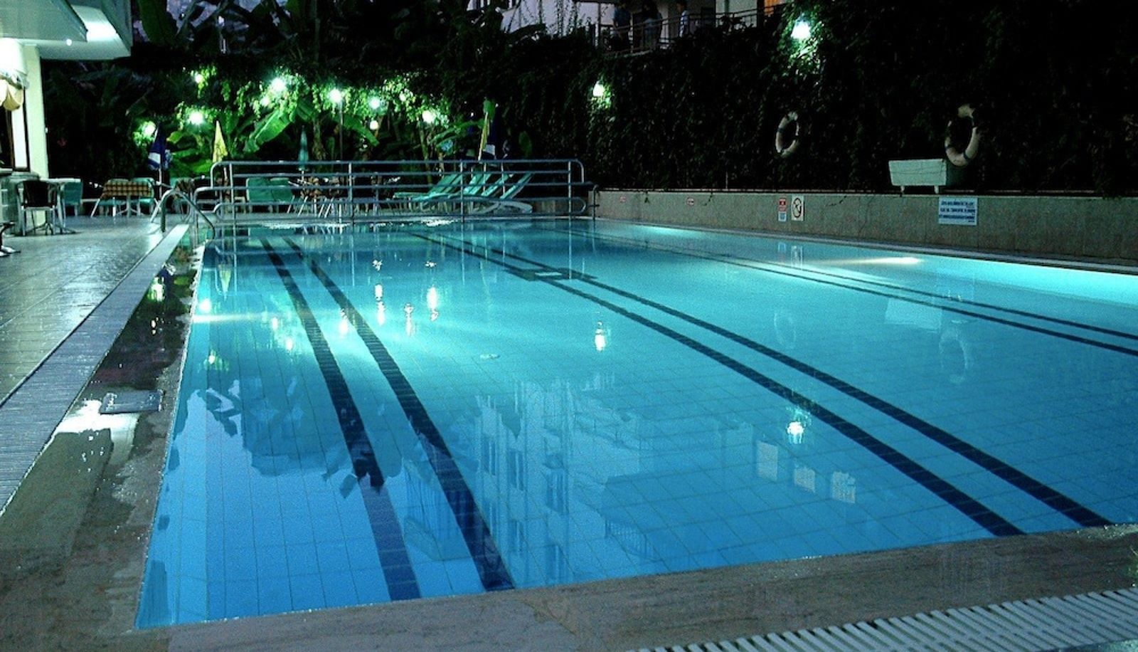 Pool - Kardelen Apart Otel - Campground