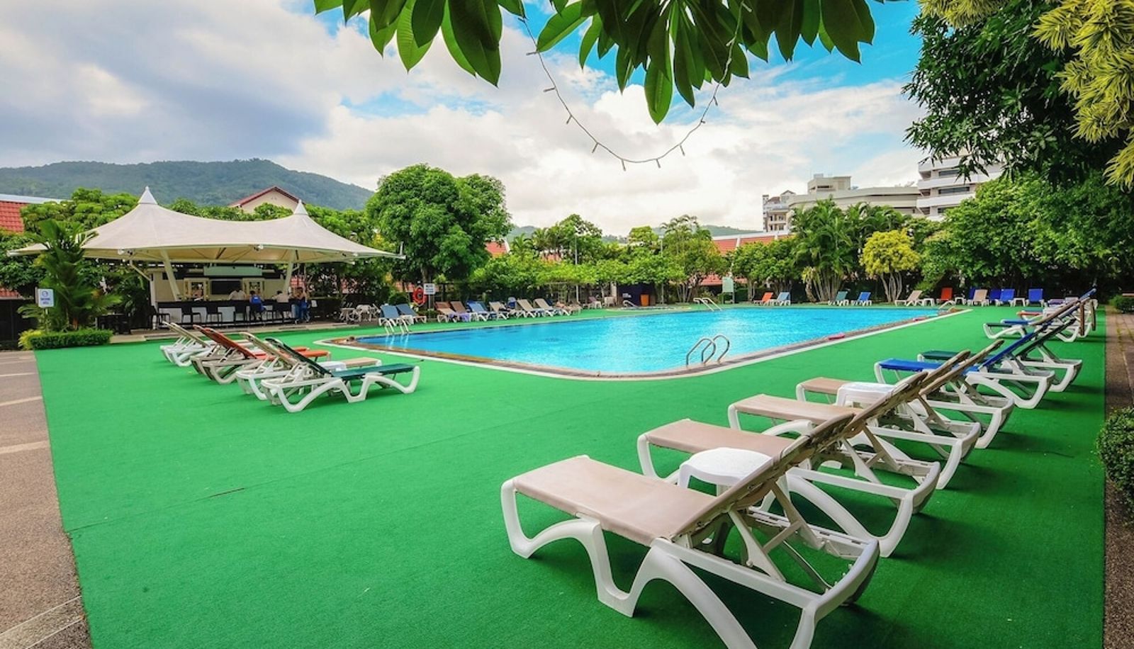 Pool - Patong Resort