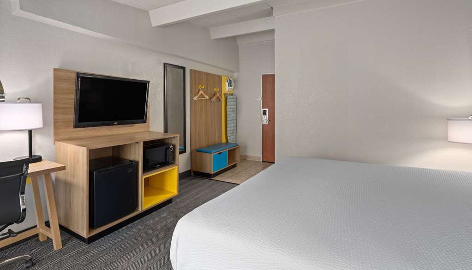 Zimmer - Days Inn by Wyndham Ann Arbor