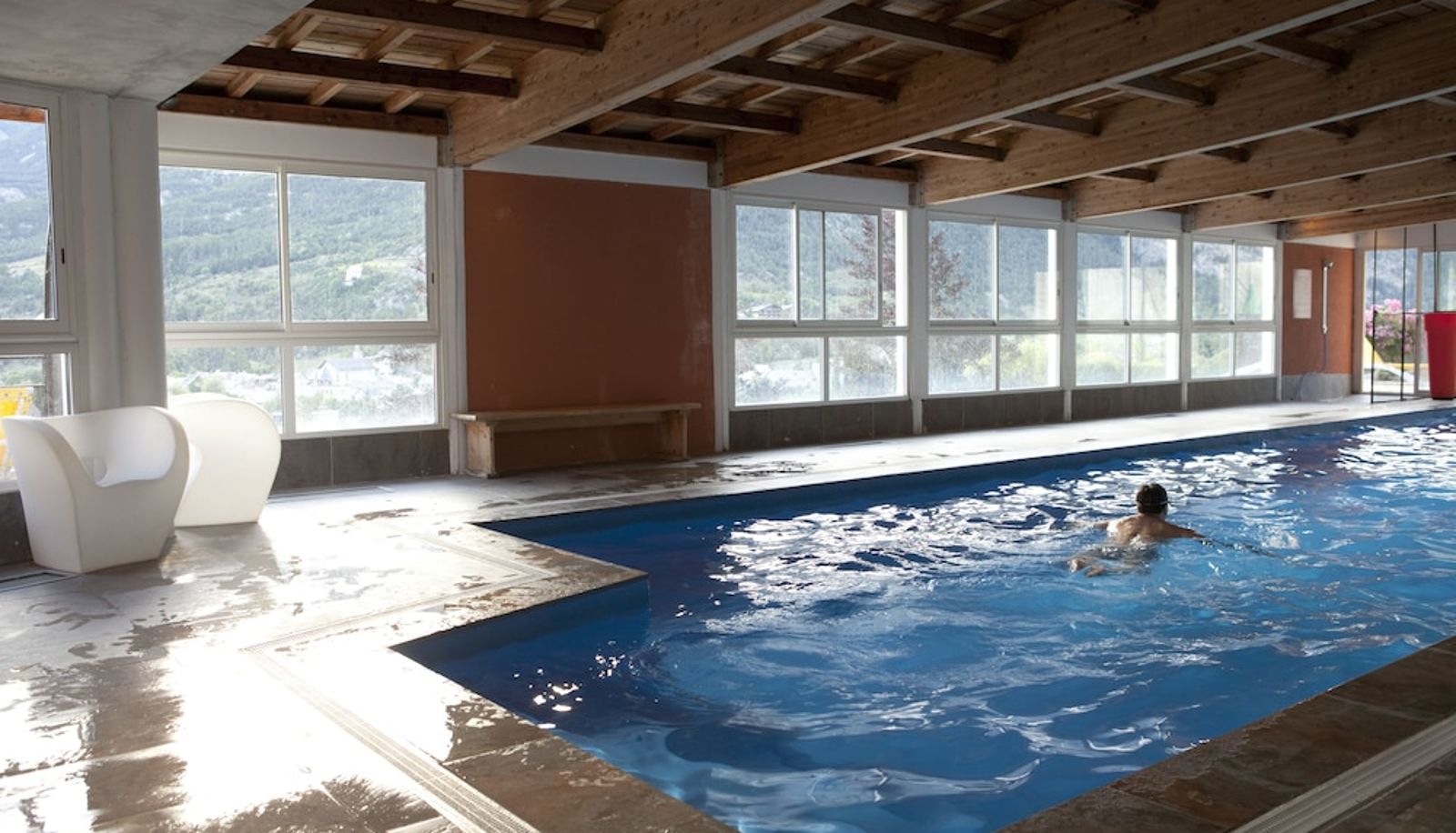 Pool - Le Château des Magnans