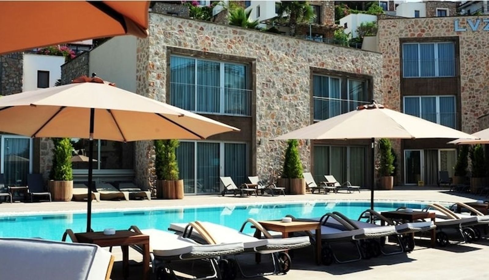 Piscina - LVZZ Hotel - Boutique Class