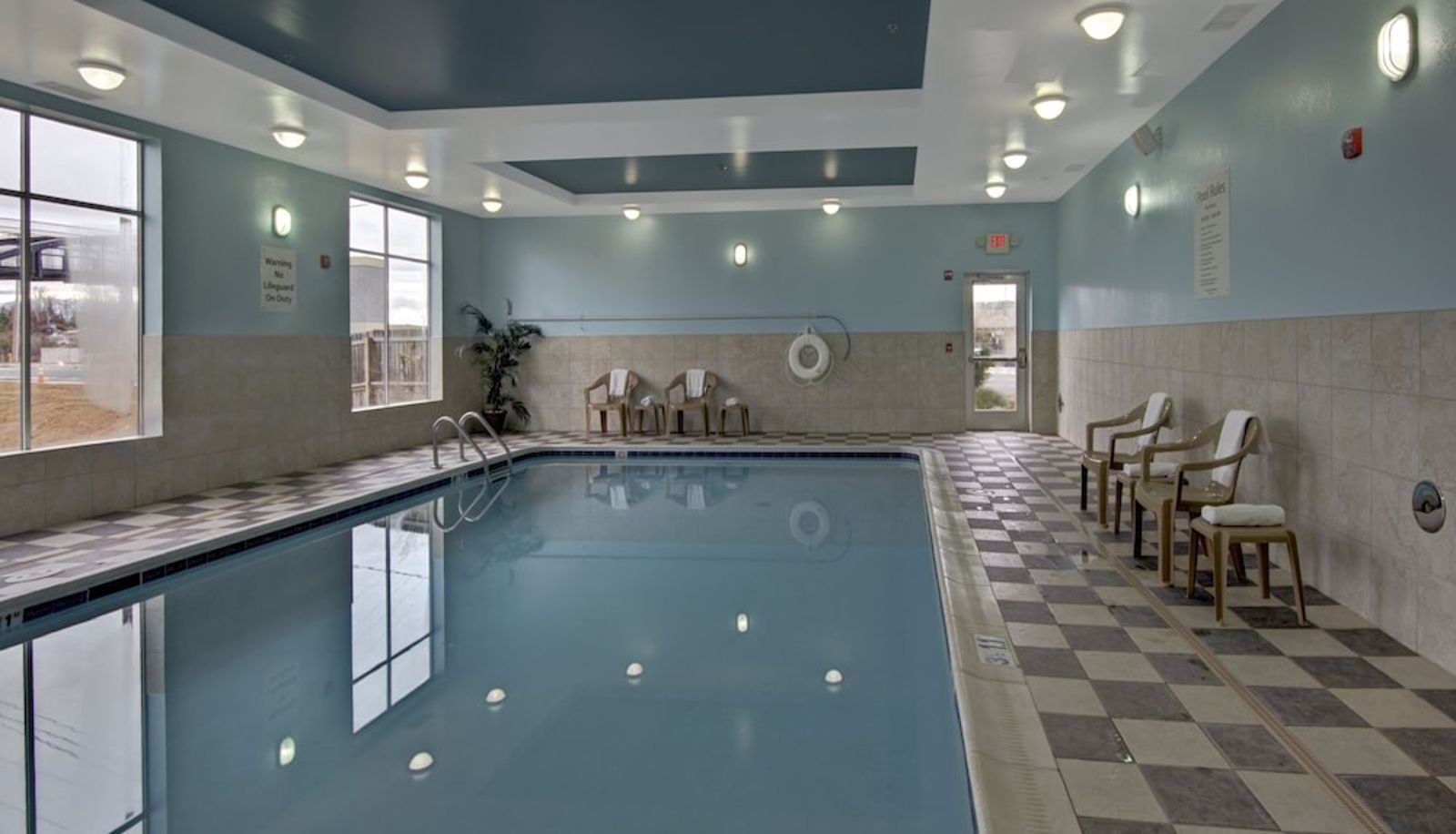 Pool - Holiday Inn CHRISTIANSBURG BLACKSBURG by IHG