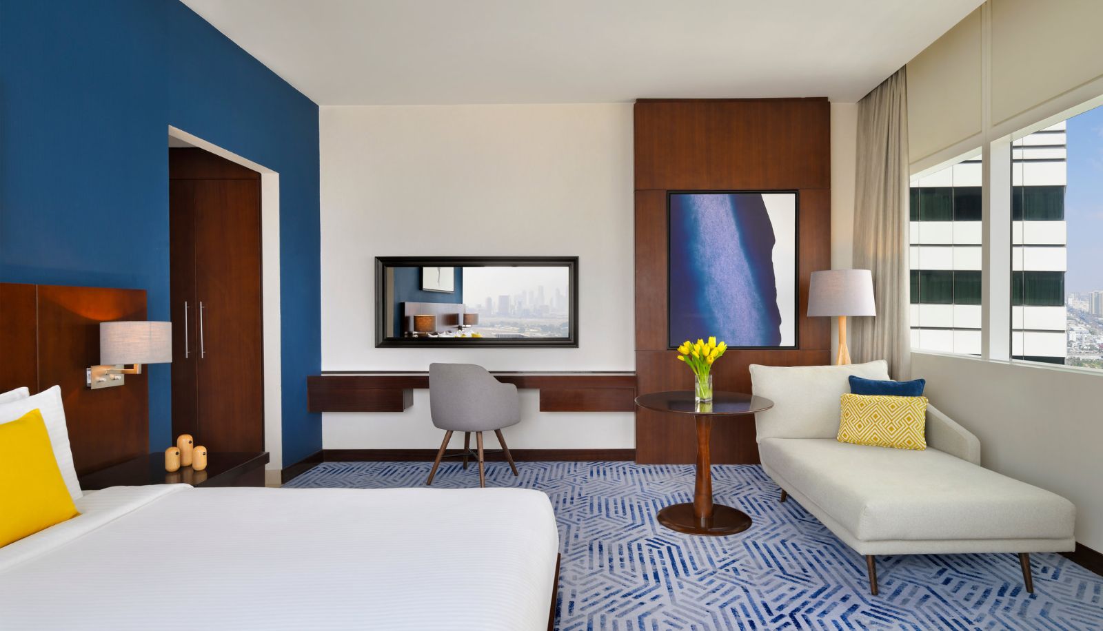 Kamer - voco DUBAI by IHG