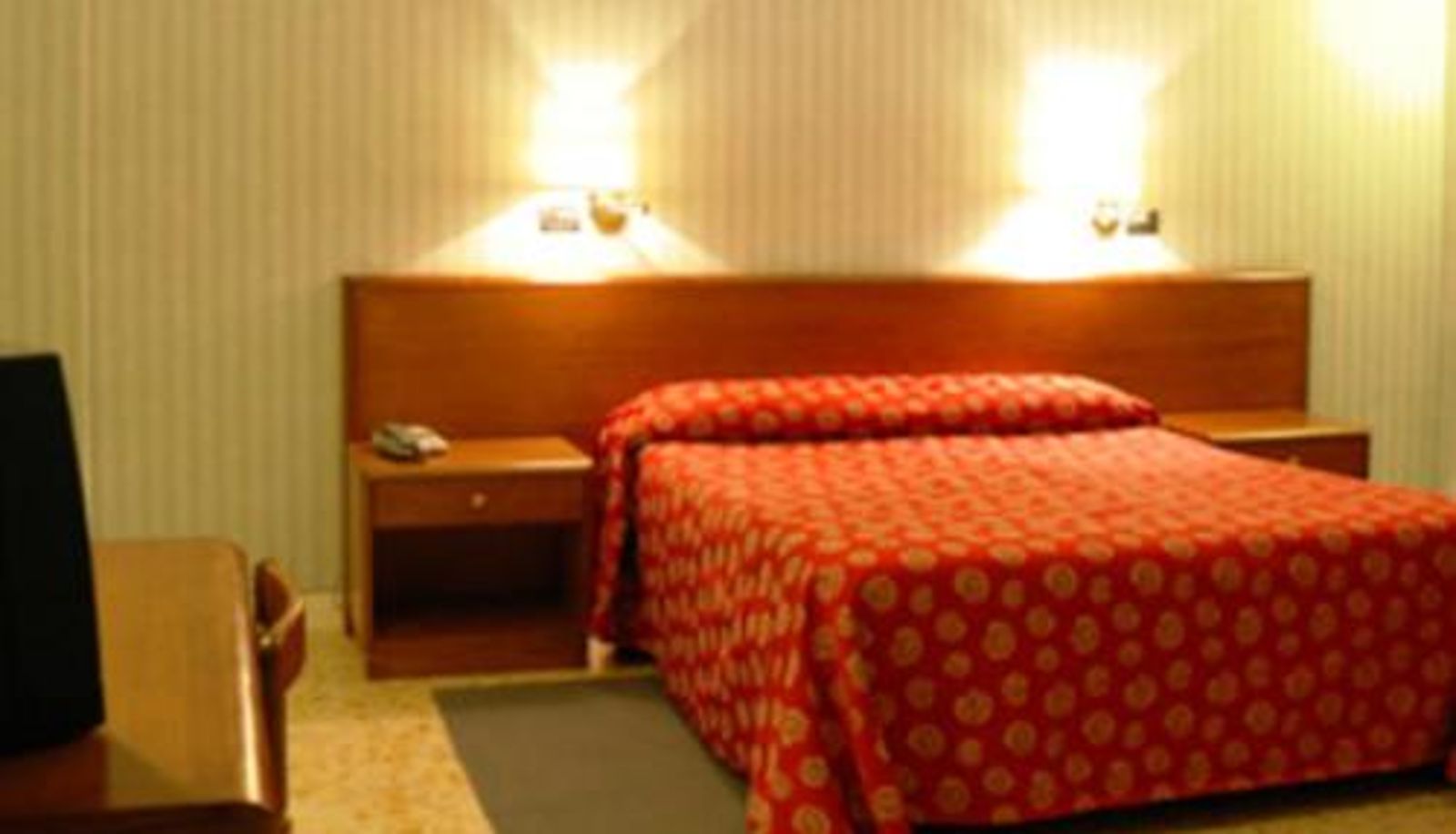 Zimmer - Hotel Iris Crillon