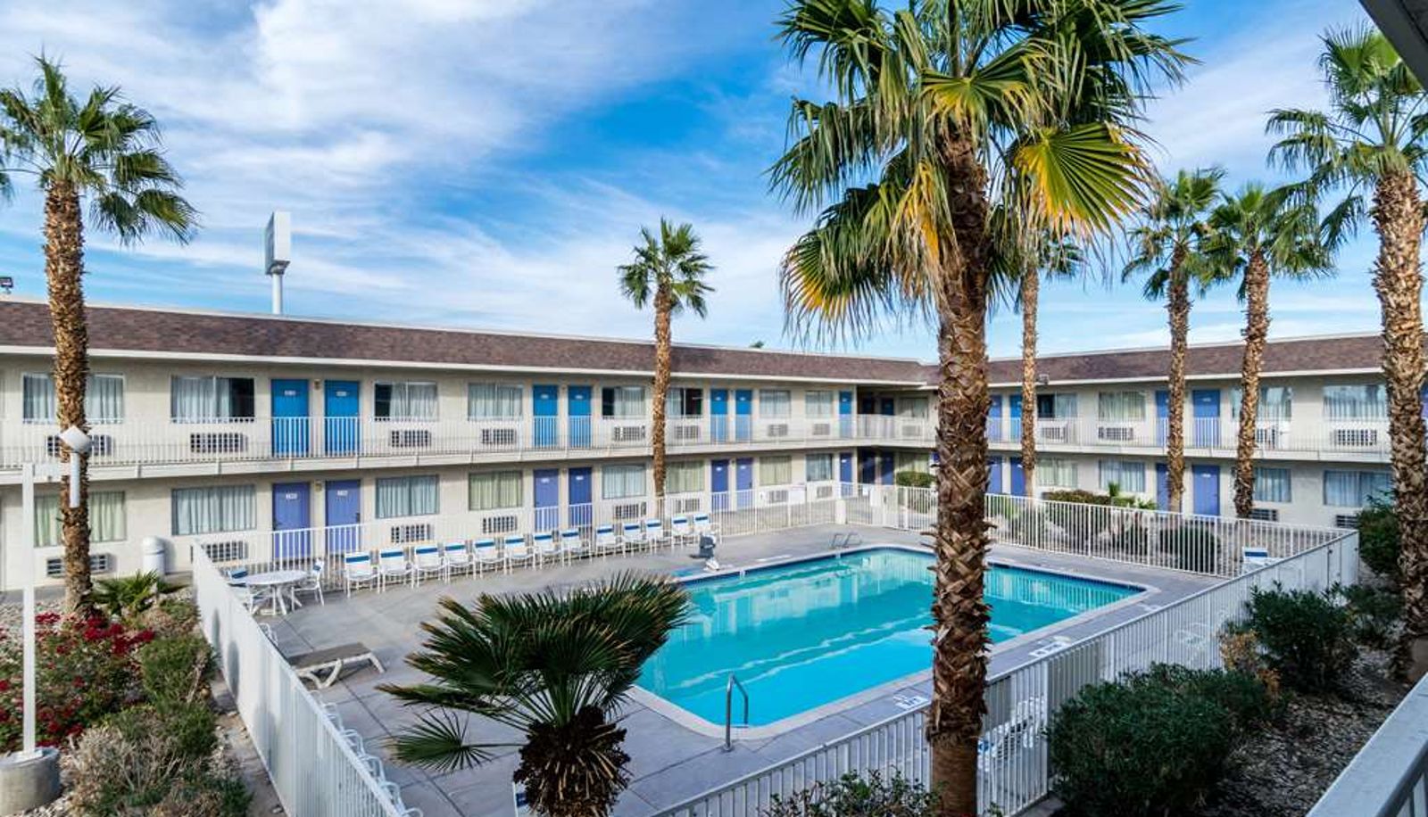 Pool - Motel 6 El Centro